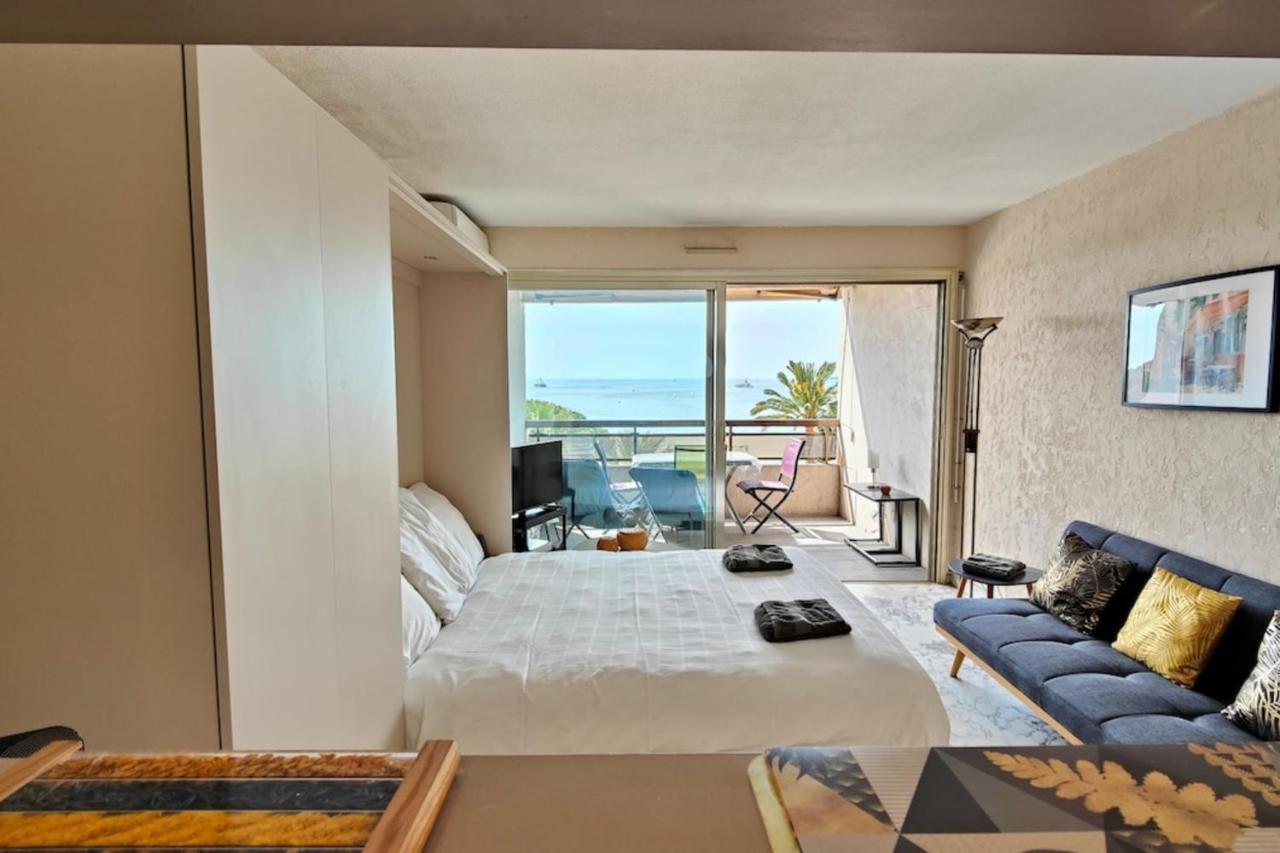 Apartment 06ay - With Seafront Terrace *